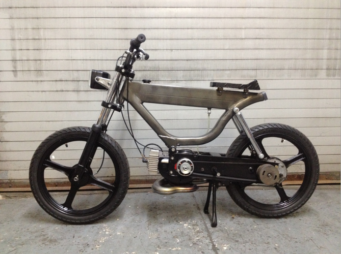 AM VESPA BRAVO 003 AM VESPA BRAVO 003
