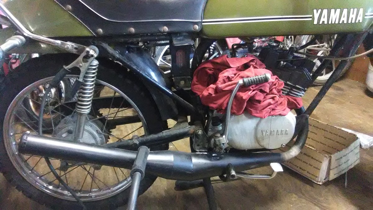 Garage - Build: 1974 Yamaha RD60