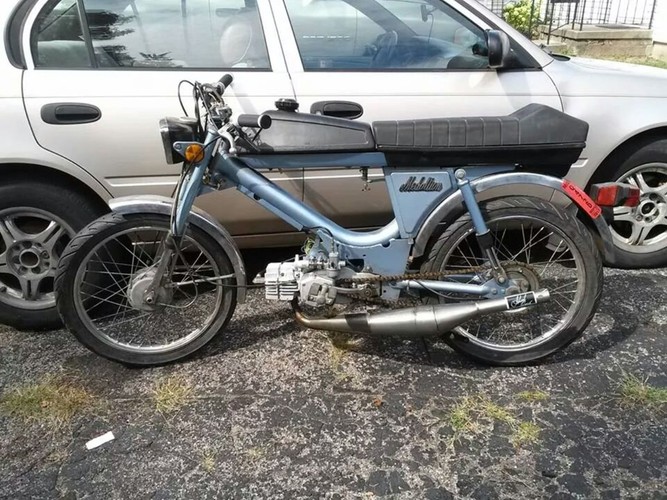 Top Tank Sachs - 1981 Columbia Mediallion 2281