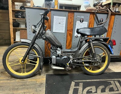 Grey Motron - 1977 Motron Medalist