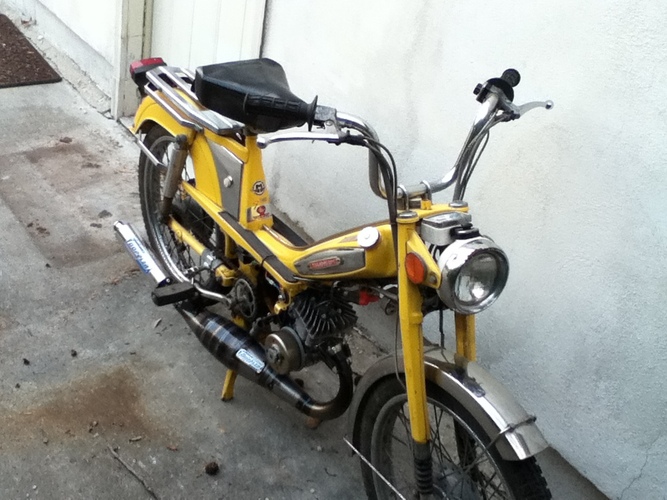 old yella - 1975 Motobecane 50V