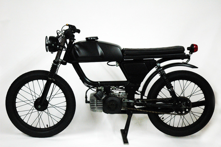 12AM - 1979 Lazer Sport 50