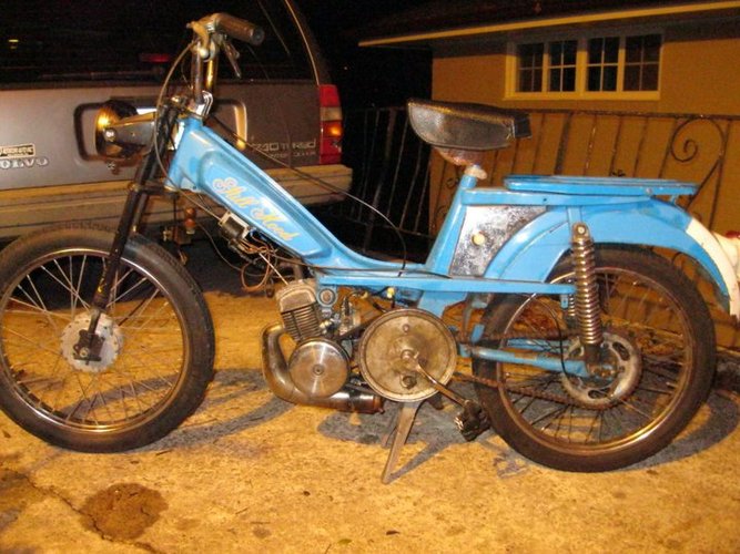 blue moby - 1976 Motobecane 50