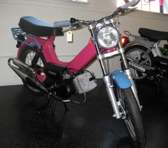 Katy Perry - 2009 Tomos Sprint