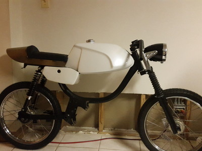 Great White -  Puch Magnum