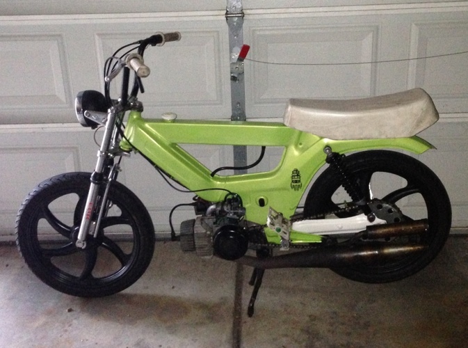 The Twin-Tank Maxi - 1980 Puch Newport II