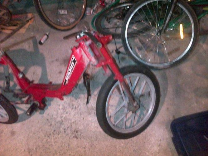 the caterpillar - 1976 Hercules 504-1A