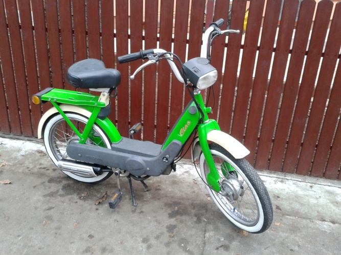 GreenBe - 1995 Vespa Ciao PX