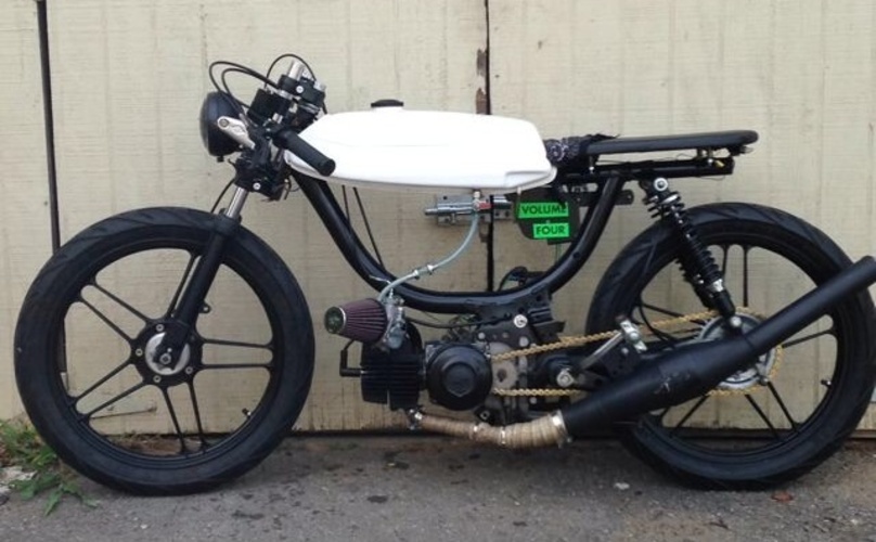 VOL 4 - 1980 Puch Magnum