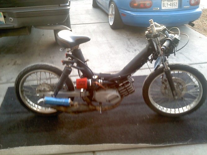 Clutches Smokus Maximus  - 2002  