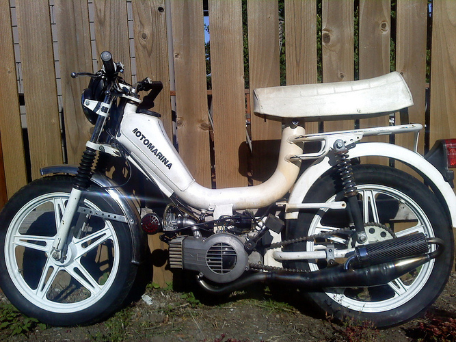 White Raven- Motomarina Raven - 1991 Motomarina Raven