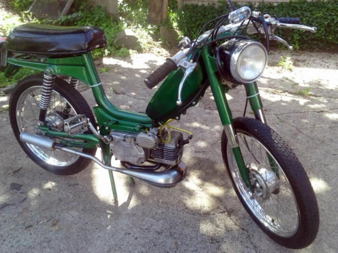 The Smashing Machine - 1977 Malaguti Commuter