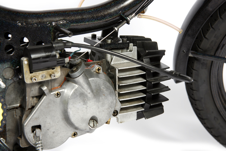 Sparkle Magnum - 1981 Puch Magnum