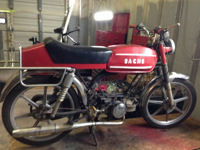 Ball Sachs  - 1982  