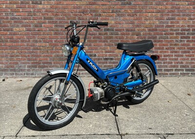The Chicken Chaser - 1980 Puch Maxi