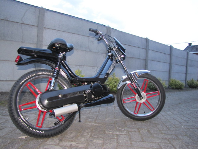 Satin black streetbike -   