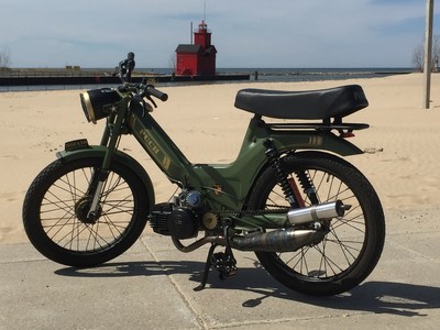 Army Gold - 1980 Puch Newport II