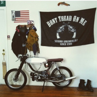 smoke shop racer -  Puch Magnum XK