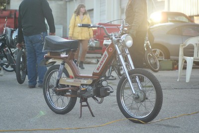 THE BLANCO - 1977 Gloria Intramotor Blanco