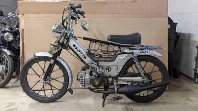 Silver Maxi - 1979 Puch Maxi Luxe