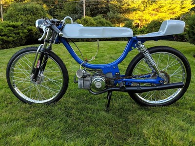 Extreme Cafe - 1979 Puch Magnum