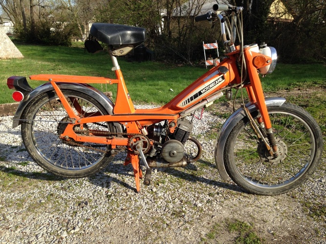 Orange Motobécane 40T - 1977 Motobecane 40T