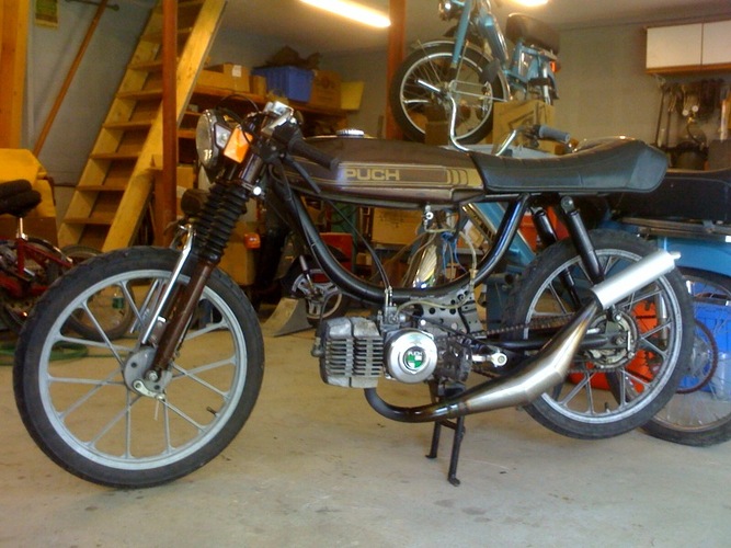 Brown Magnum Version 1 -  Puch Magnum MK II -UPS
