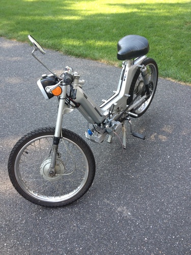 Buzzin Betsy - 1977 Columbia Commuter