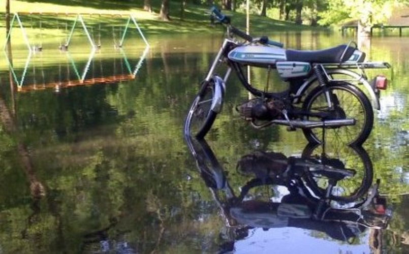 Burt Reynolds - 1980 Puch Magnum