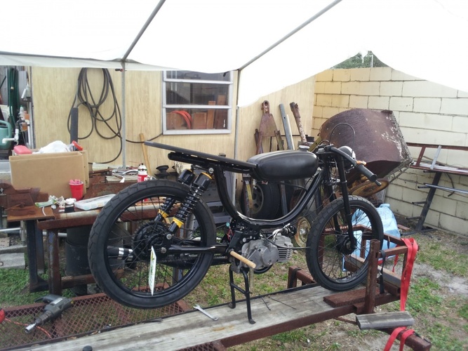 Blacky Magnum Build - 1980 Puch Magnum
