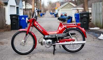 Red Red Wine - 1977 Puch Maxi