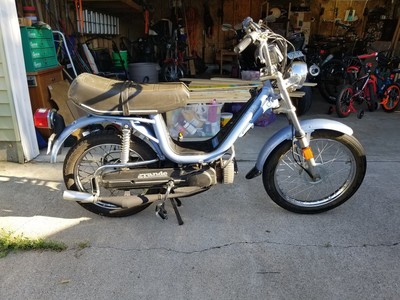 True Blue - 1978 Vespa Grande