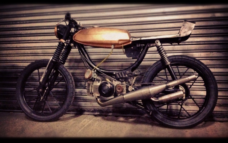 Duracell Magnum - 1979 Puch Magnum MK II