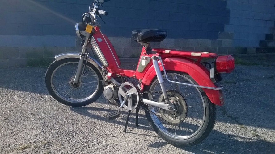 Sleeper Beauty - 1977 Peugeot 103LVS-U2